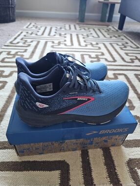 💙Brooks Women’s Blue Running Sneakers Shoes Launch 10